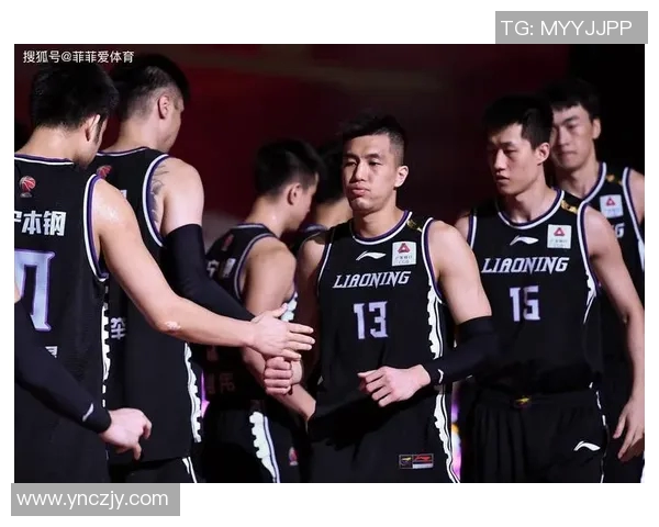 12月22日CBA焦点战辽宁队迎战广东队争夺季后赛席位的关键对决